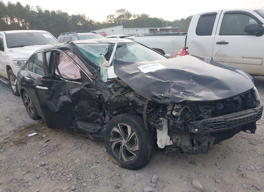 Photo 6 of 2017 Honda Accord LX (VIN 1HGCR2F38HA001811)