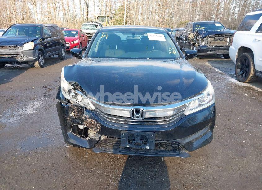 Photo 12 of 2017 Honda Accord LX (VIN 1HGCR2F38HA011187)