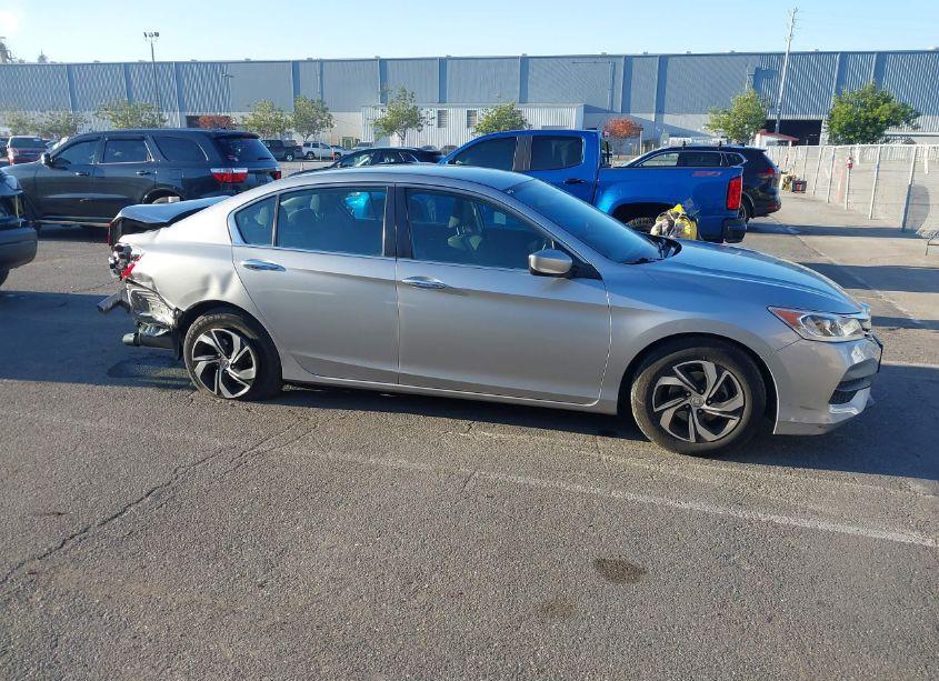 Photo 13 of 2017 Honda Accord LX (VIN 1HGCR2F38HA067212)