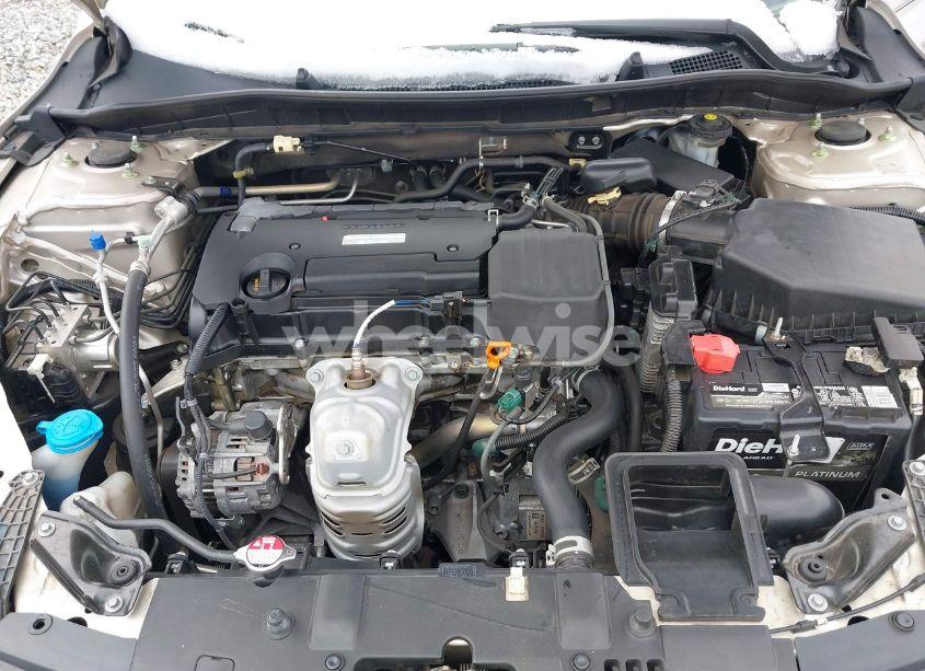 Photo 10 of 2017 Honda Accord LX (VIN 1HGCR2F38HA075388)