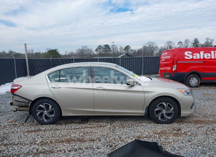 Photo 14 of 2017 Honda Accord LX (VIN 1HGCR2F38HA075388)