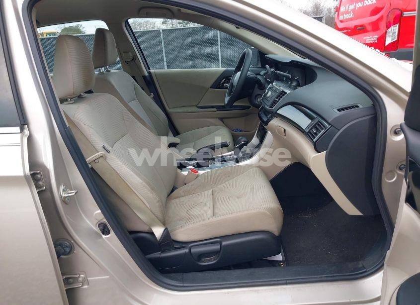 Photo 5 of 2017 Honda Accord LX (VIN 1HGCR2F38HA075388)