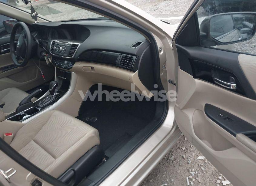 Photo 5 of 2017 Honda Accord LX (VIN 1HGCR2F38HA087279)