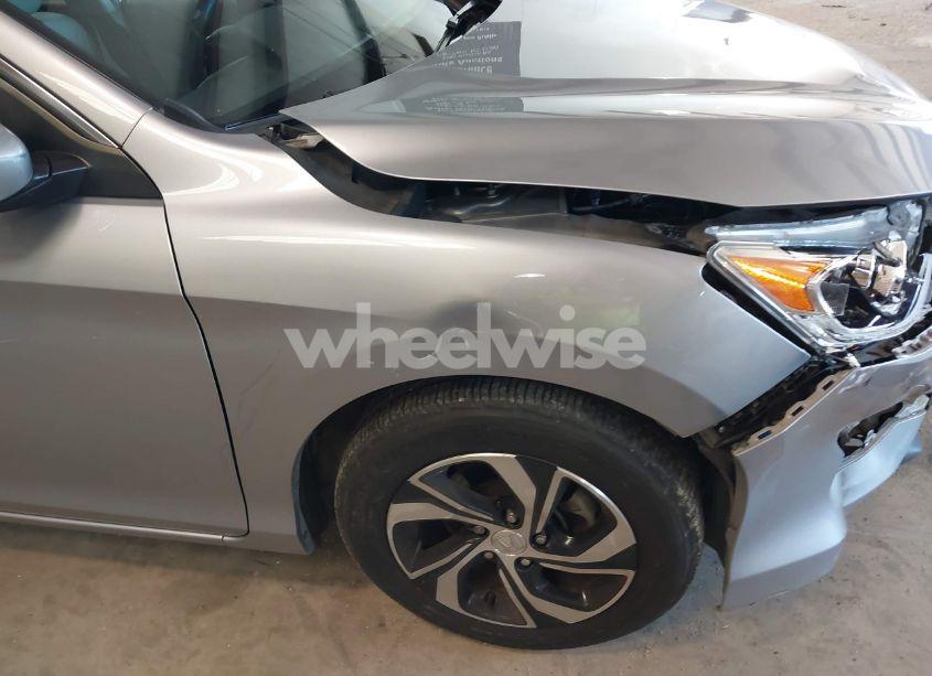 Photo 19 of 2017 Honda Accord LX (VIN 1HGCR2F38HA115016)