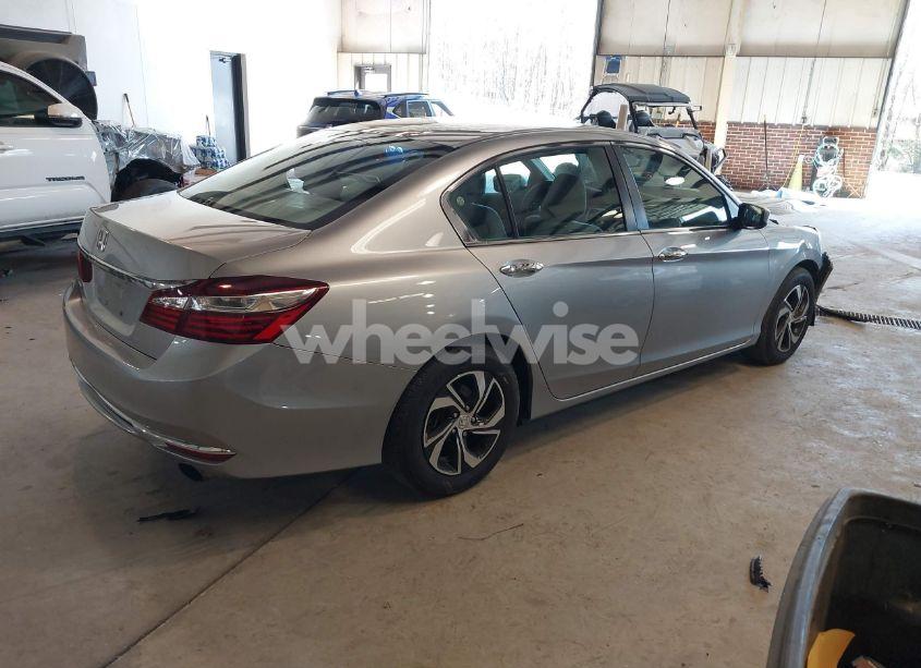 Photo 4 of 2017 Honda Accord LX (VIN 1HGCR2F38HA115016)