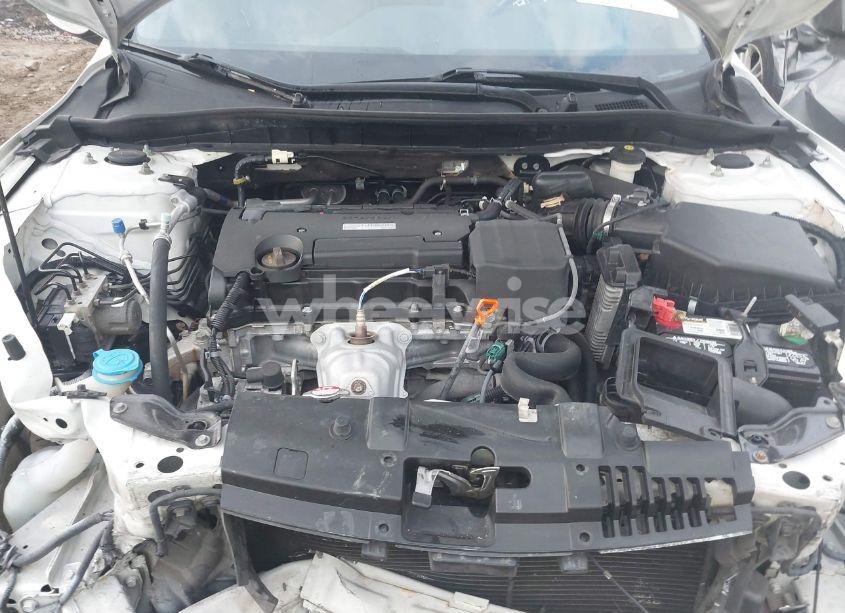 Photo 10 of 2017 Honda Accord LX (VIN 1HGCR2F38HA140725)