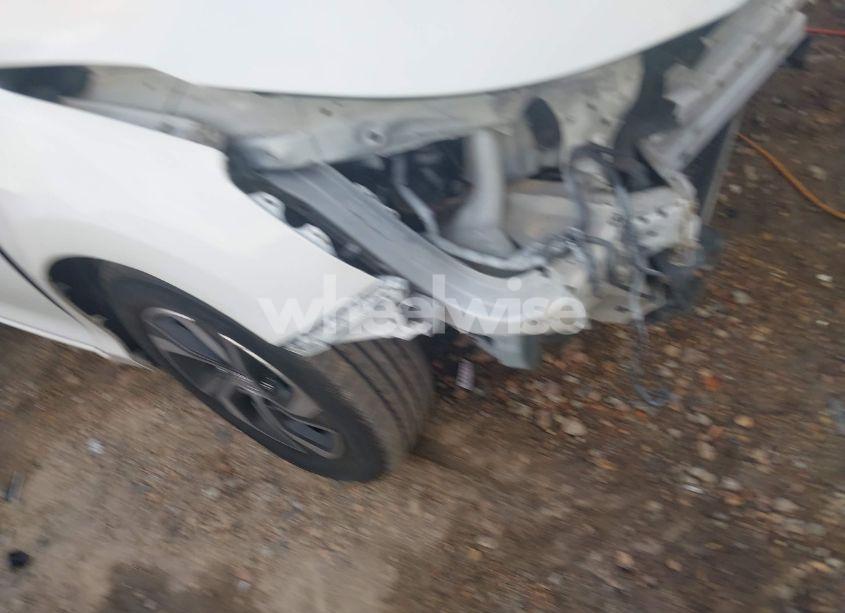 Photo 18 of 2017 Honda Accord LX (VIN 1HGCR2F38HA140725)