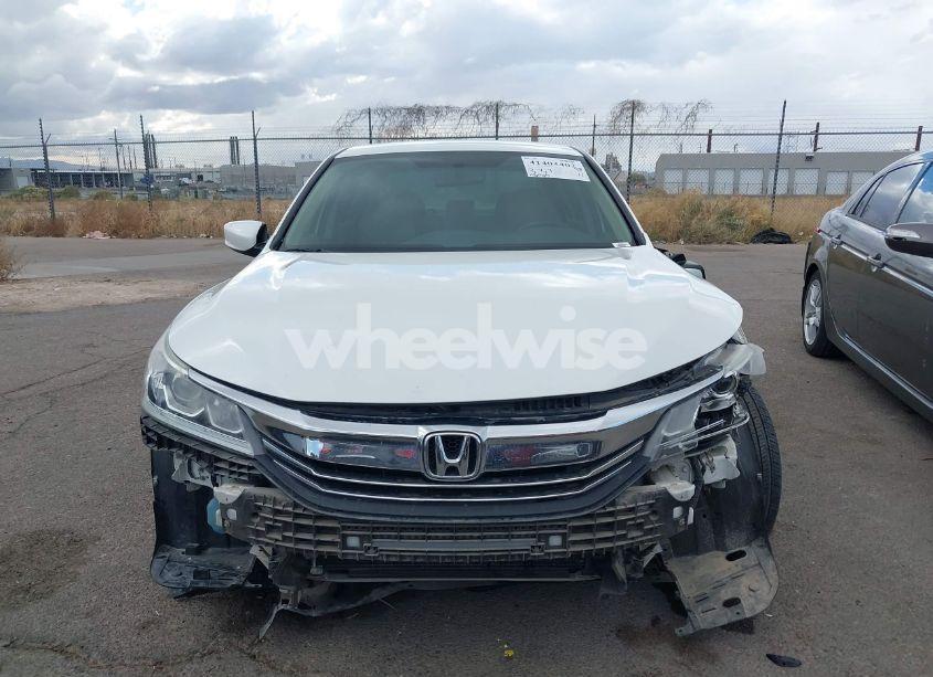 Photo 12 of 2017 Honda Accord LX (VIN 1HGCR2F38HA158397)