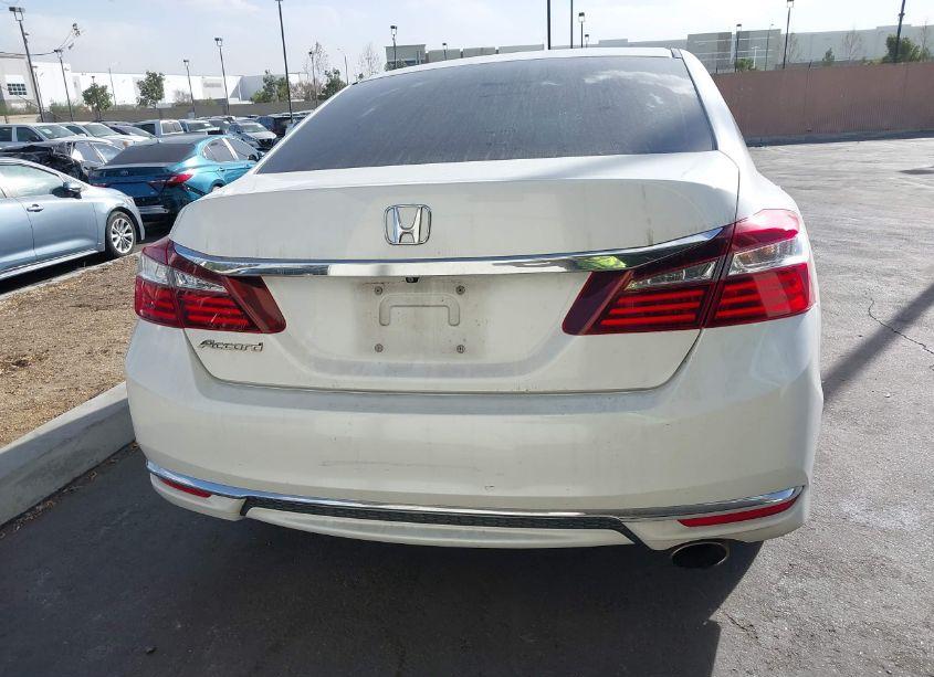 Photo 17 of 2017 Honda Accord LX (VIN 1HGCR2F38HA165902)