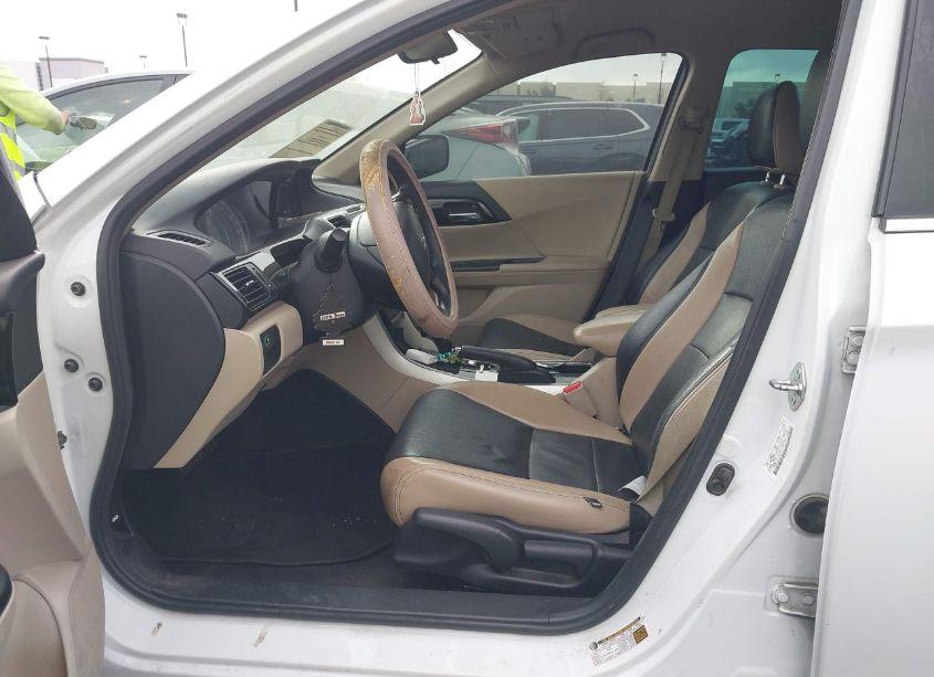 Photo 5 of 2017 Honda Accord LX (VIN 1HGCR2F38HA165902)