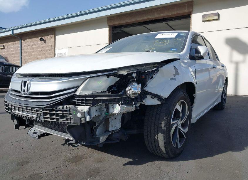 Photo 6 of 2017 Honda Accord LX (VIN 1HGCR2F38HA165902)