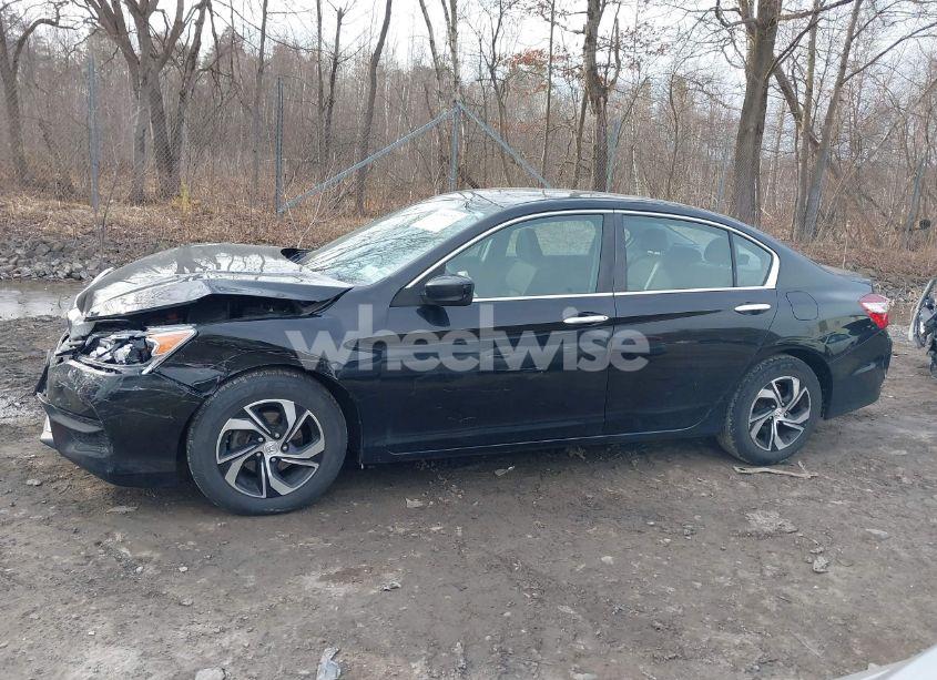 Photo 14 of 2017 Honda Accord LX (VIN 1HGCR2F38HA181954)