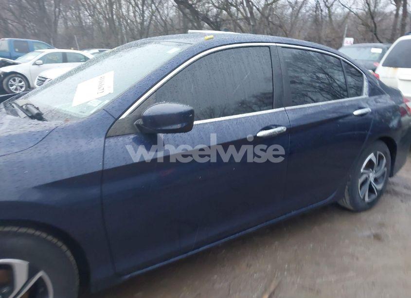 Photo 14 of 2017 Honda Accord LX (VIN 1HGCR2F38HA209607)