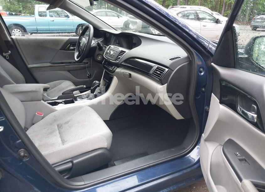 Photo 5 of 2017 Honda Accord LX (VIN 1HGCR2F38HA231459)