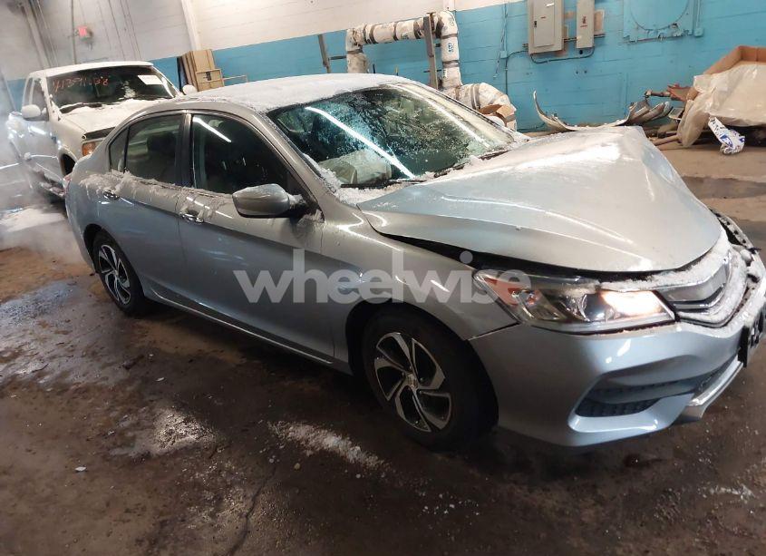 2017 Honda Accord LX (VIN 1HGCR2F38HA232630) main photo