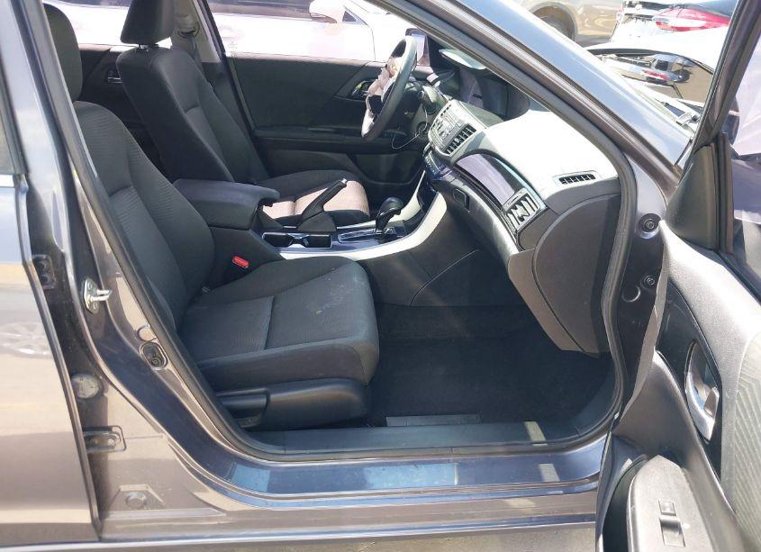 Photo 5 of 2017 Honda Accord LX (VIN 1HGCR2F38HA235432)