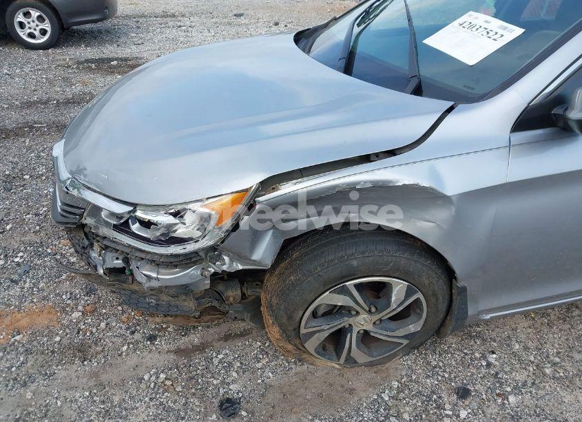 Photo 6 of 2017 Honda Accord LX (VIN 1HGCR2F38HA263831)