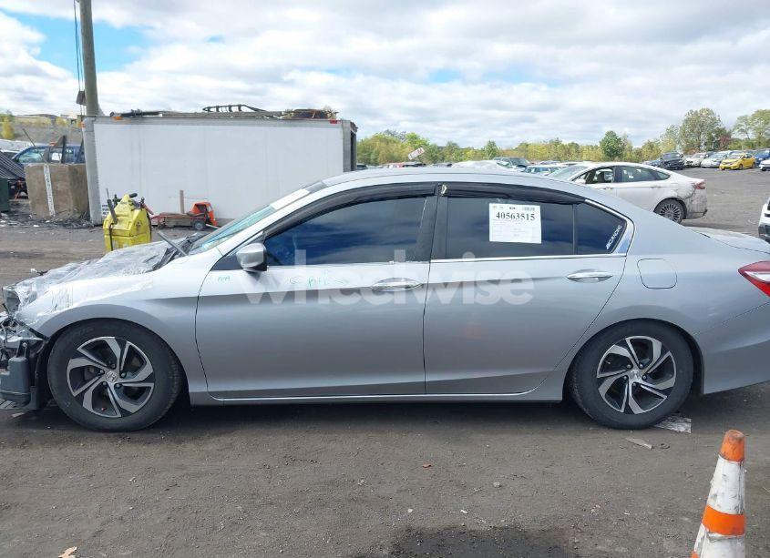 Photo 14 of 2017 Honda Accord LX (VIN 1HGCR2F38HA308816)