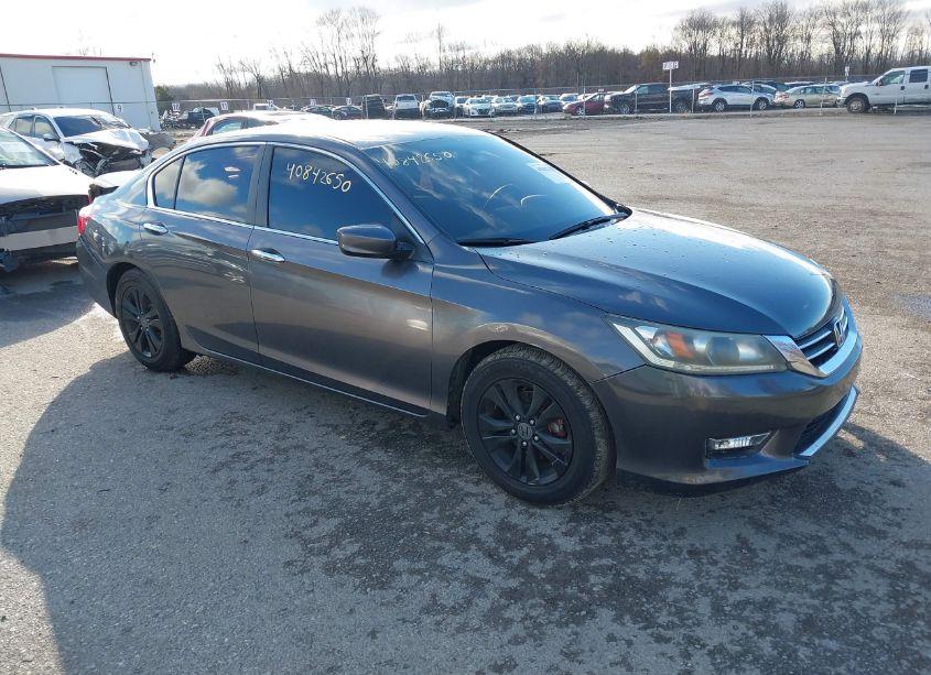 2013 Honda Accord LX (VIN 1HGCR2F39DA005375) main photo