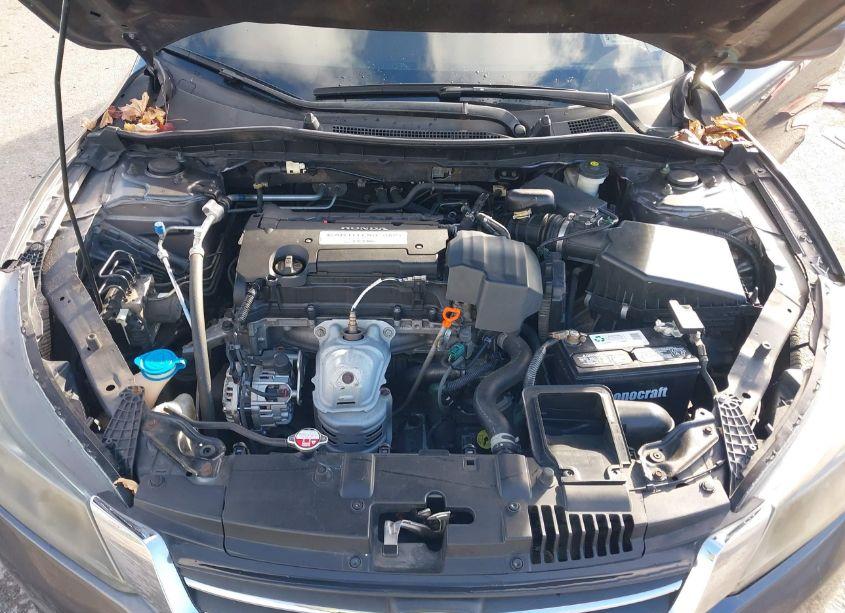 Photo 10 of 2013 Honda Accord LX (VIN 1HGCR2F39DA005375)