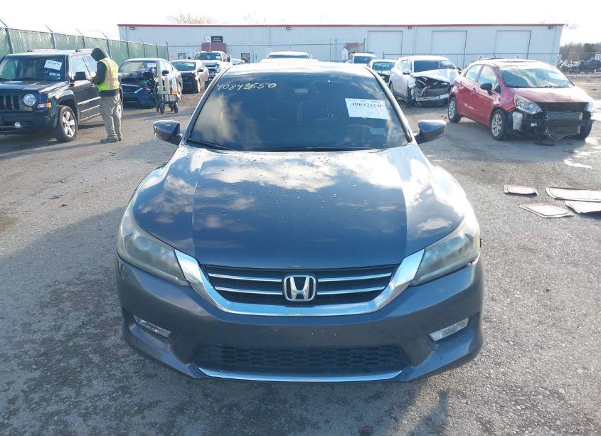 Photo 12 of 2013 Honda Accord LX (VIN 1HGCR2F39DA005375)