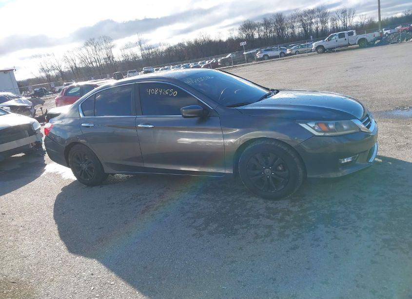 Photo 13 of 2013 Honda Accord LX (VIN 1HGCR2F39DA005375)