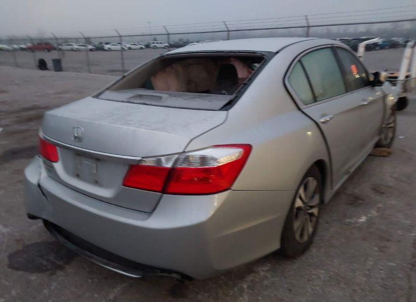 Photo 4 of 2013 Honda Accord LX (VIN 1HGCR2F39DA089634)