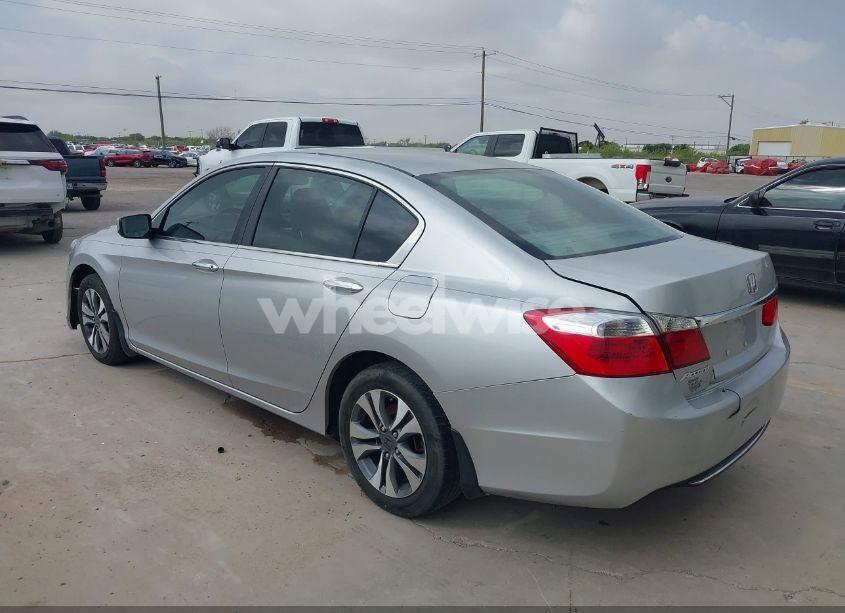 Photo 3 of 2013 Honda Accord LX (VIN 1HGCR2F39DA109722)