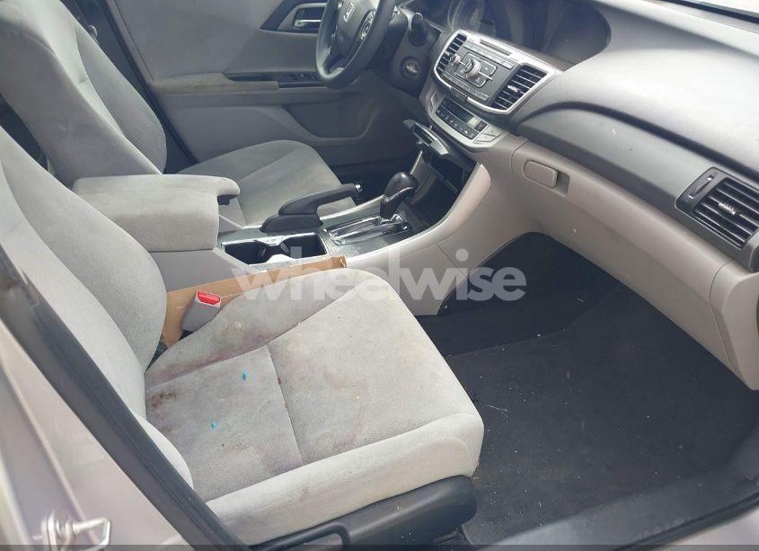 Photo 5 of 2013 Honda Accord LX (VIN 1HGCR2F39DA109722)