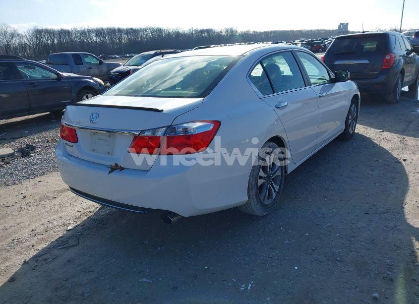 Photo 4 of 2013 Honda Accord LX (VIN 1HGCR2F39DA191130)