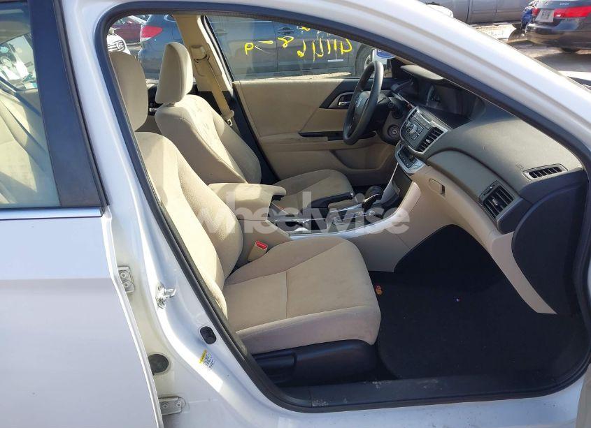 Photo 5 of 2013 Honda Accord LX (VIN 1HGCR2F39DA191130)