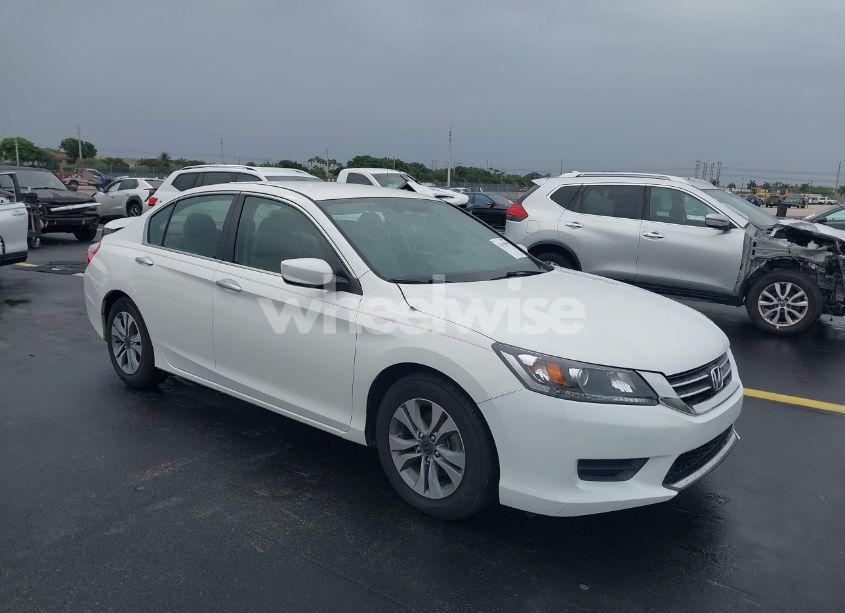 2013 Honda Accord LX (VIN 1HGCR2F39DA217385) main photo