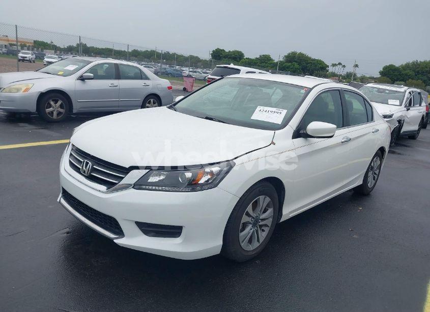 Photo 2 of 2013 Honda Accord LX (VIN 1HGCR2F39DA217385)