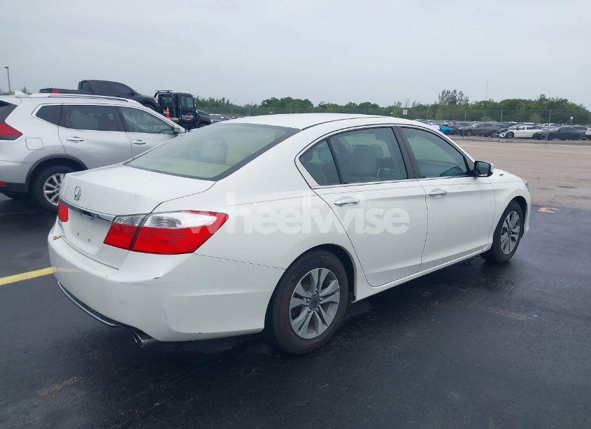 Photo 4 of 2013 Honda Accord LX (VIN 1HGCR2F39DA217385)