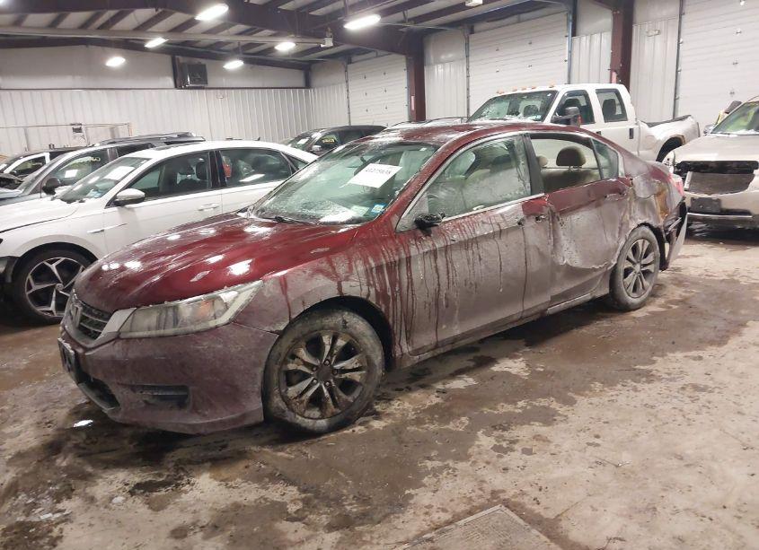 Photo 2 of 2013 Honda Accord LX (VIN 1HGCR2F39DA224725)