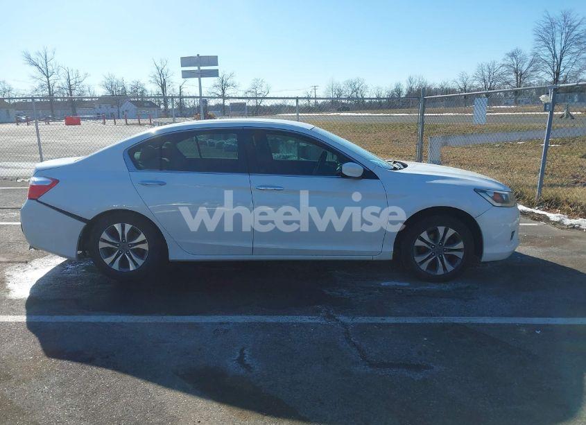 Photo 13 of 2013 Honda Accord LX (VIN 1HGCR2F39DA268160)