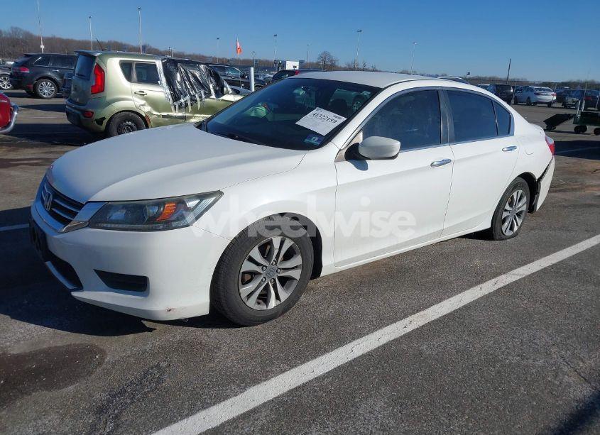 Photo 2 of 2013 Honda Accord LX (VIN 1HGCR2F39DA268160)