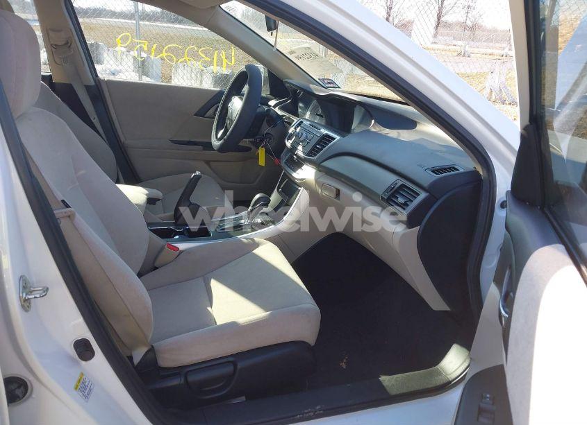 Photo 5 of 2013 Honda Accord LX (VIN 1HGCR2F39DA268160)