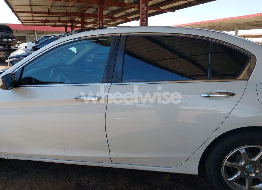 Photo 14 of 2013 Honda Accord LX (VIN 1HGCR2F39DA274590)