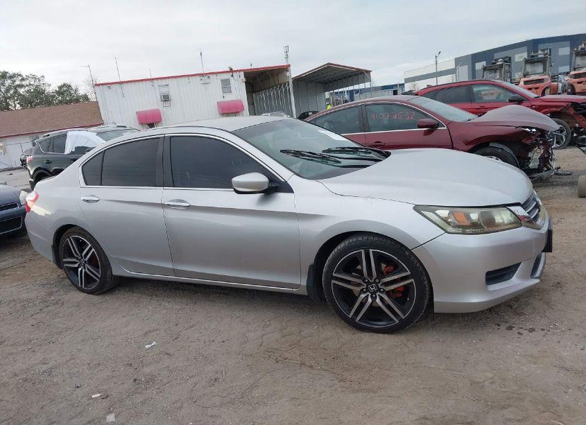 Photo 13 of 2014 Honda Accord LX (VIN 1HGCR2F39EA001957)