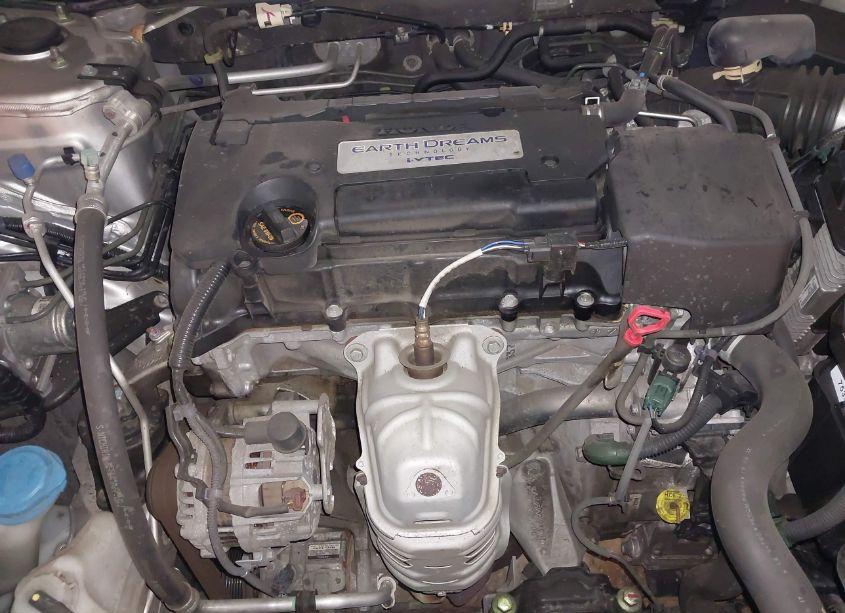 Photo 10 of 2014 Honda Accord LX (VIN 1HGCR2F39EA023845)