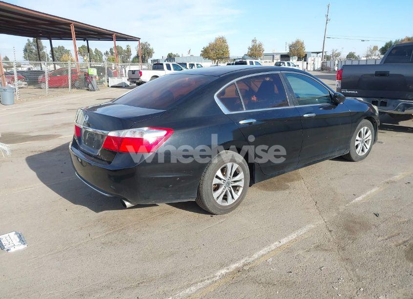Photo 4 of 2014 Honda Accord LX (VIN 1HGCR2F39EA082085)