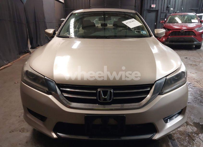 Photo 13 of 2014 Honda Accord LX (VIN 1HGCR2F39EA285512)