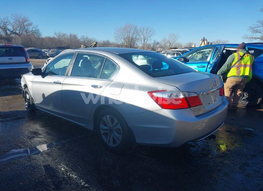 Photo 3 of 2015 Honda Accord LX (VIN 1HGCR2F39FA037875)