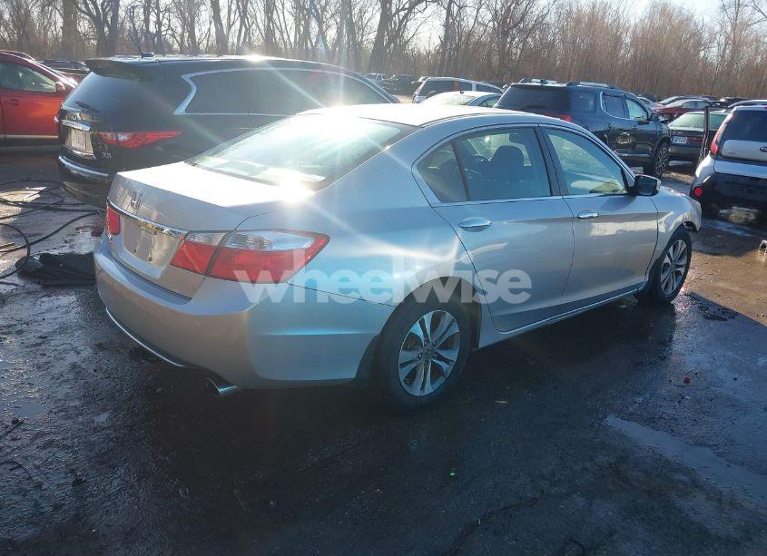 Photo 4 of 2015 Honda Accord LX (VIN 1HGCR2F39FA037875)