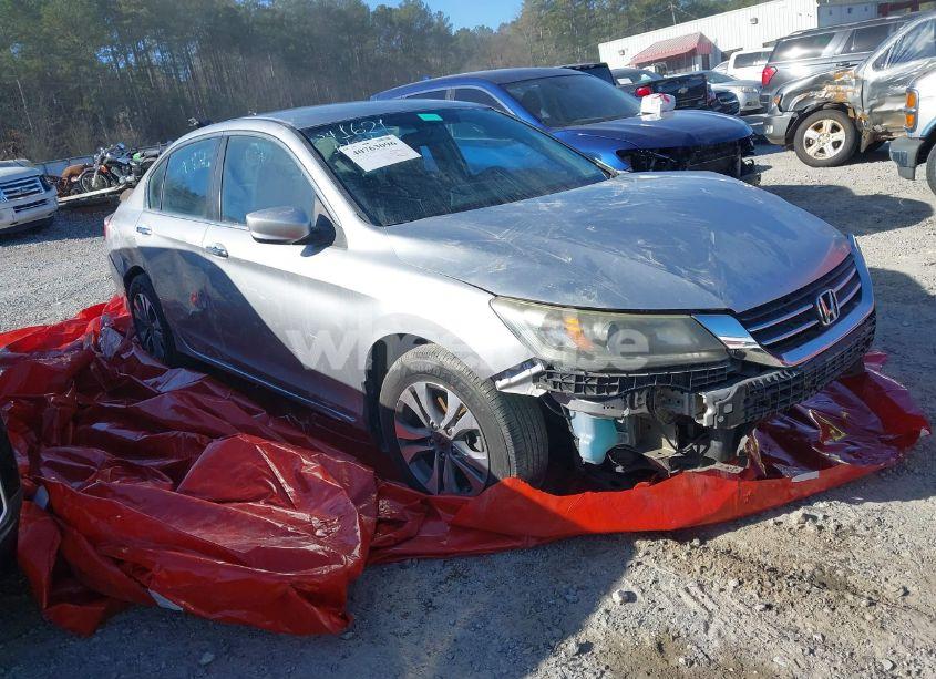 2015 Honda Accord LX (VIN 1HGCR2F39FA041621) main photo
