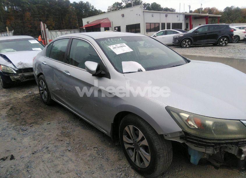 Photo 13 of 2015 Honda Accord LX (VIN 1HGCR2F39FA041621)