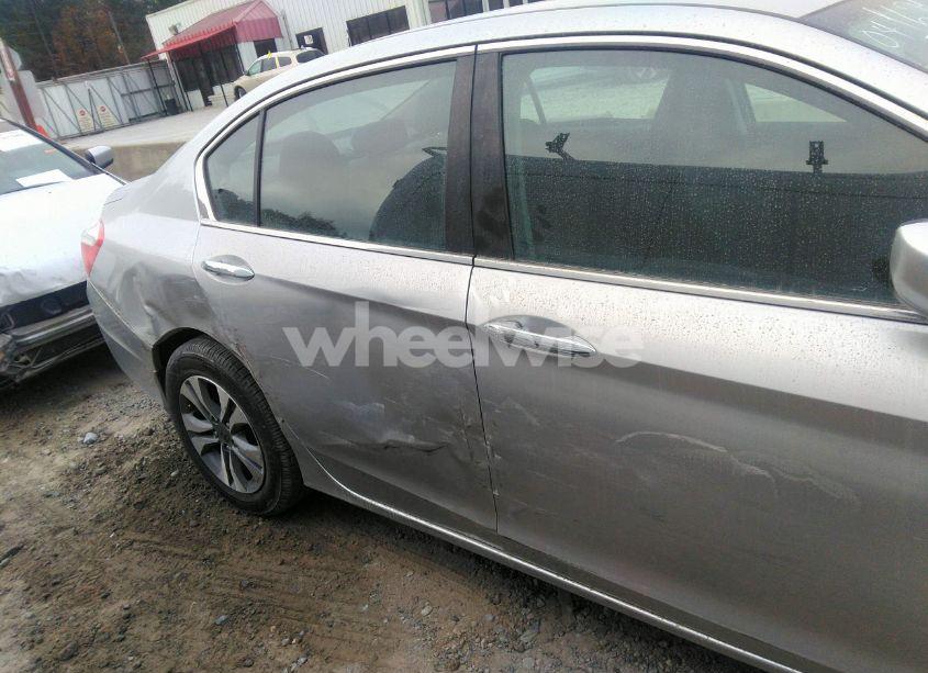 Photo 18 of 2015 Honda Accord LX (VIN 1HGCR2F39FA041621)