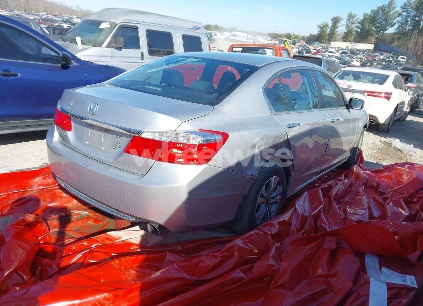 Photo 4 of 2015 Honda Accord LX (VIN 1HGCR2F39FA041621)