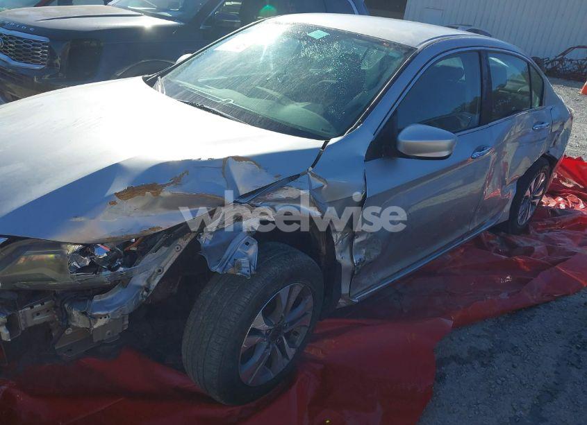 Photo 6 of 2015 Honda Accord LX (VIN 1HGCR2F39FA041621)